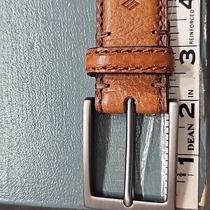 Jos A. BANK, Tan genuine leather. Hand crafted in Italy. Size 44. NWT.